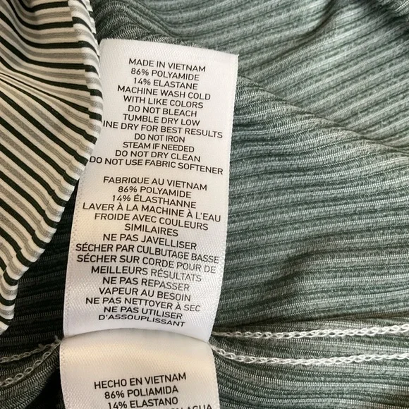 Rhone Commuter Shirt - Picture 6 of 11